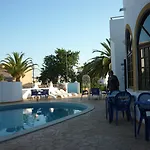 فندق Agua Marinha Rosa- 3*