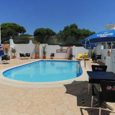 Otel Agua Marinha Rosa-