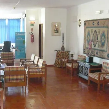 Otel Agua Marinha Rosa-